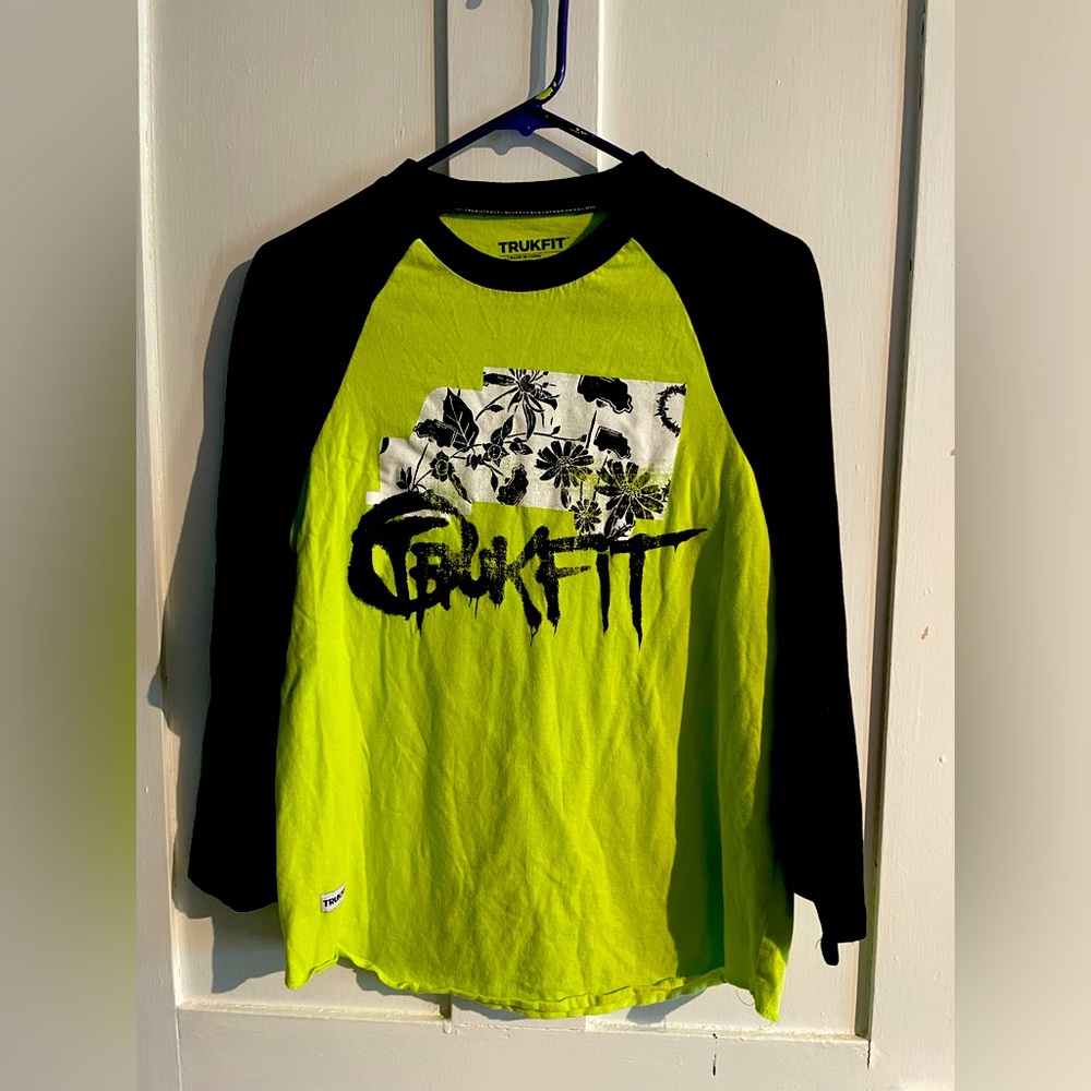 Men’s Trukfit 3/4 Long Sleeve ( Medium )